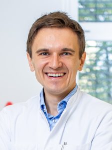 Prof. Dr. Dr. med. univ. Arkadiusz Miernik